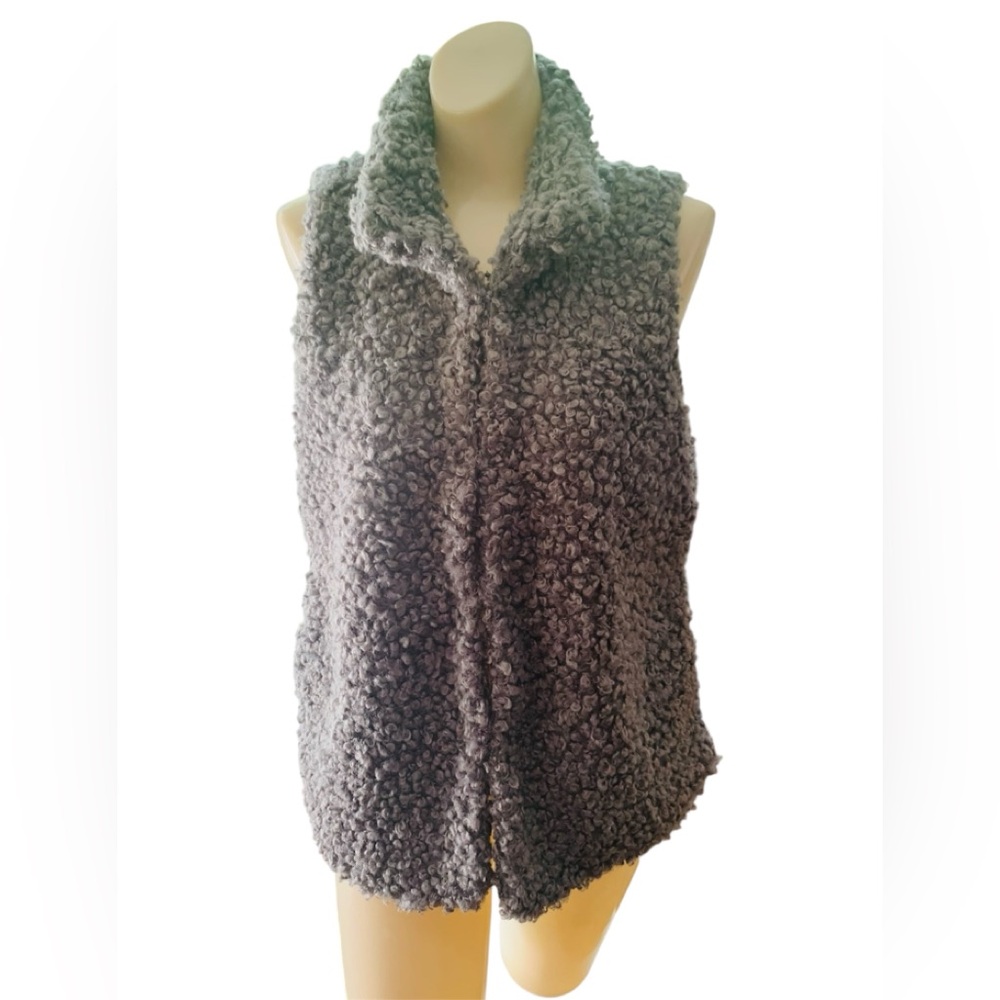 JouJou Gray Coats Vest Jacket Women’s Polyester Faux Fur Size L